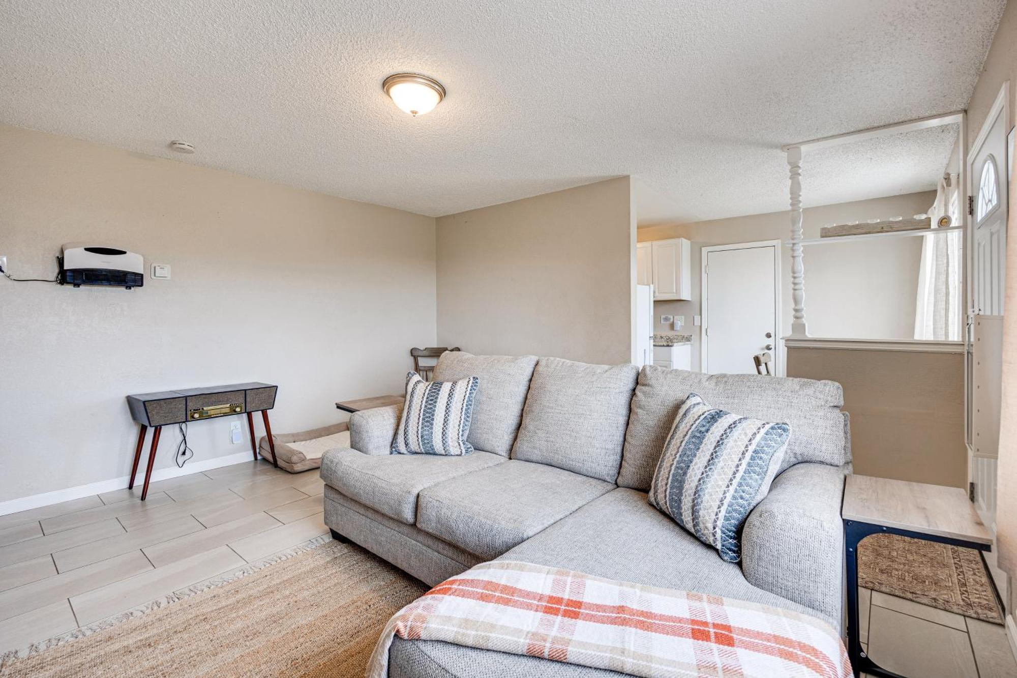 Convenient Joshua Tree Apartment - Walk To Town! Extérieur photo