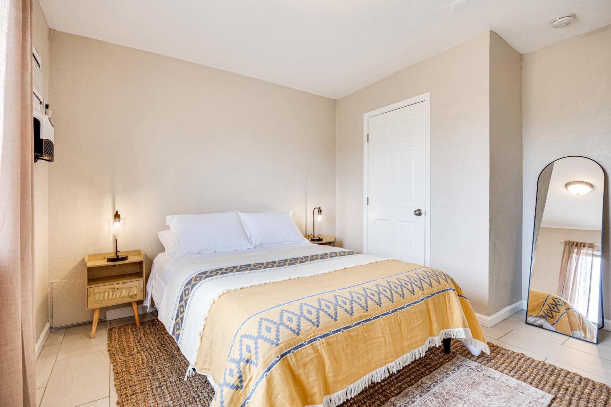 Convenient Joshua Tree Apartment - Walk To Town! Extérieur photo